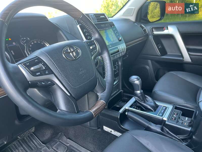 Позашляховик / Кросовер Toyota Land Cruiser Prado 2023 в Києві