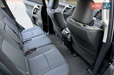 Внедорожник / Кроссовер Toyota Land Cruiser Prado 2022 в 