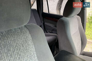 Внедорожник / Кроссовер Toyota Land Cruiser Prado 2006 в 