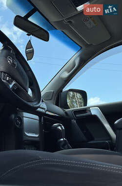 Внедорожник / Кроссовер Toyota Land Cruiser Prado 2023 в 
