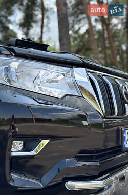 Внедорожник / Кроссовер Toyota Land Cruiser Prado 2023 в 