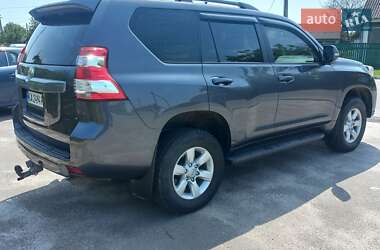 Позашляховик / Кросовер Toyota Land Cruiser Prado 2017 в 