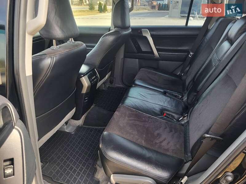 Внедорожник / Кроссовер Toyota Land Cruiser Prado 2010 в Городке фото 3 Внедорожник / Кроссовер Toyota Land Cruiser Prado 2010 в Городке