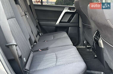 Внедорожник / Кроссовер Toyota Land Cruiser Prado 2022 в 