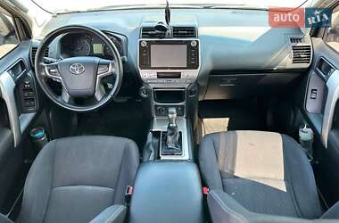 Позашляховик / Кросовер Toyota Land Cruiser Prado 2019 в 