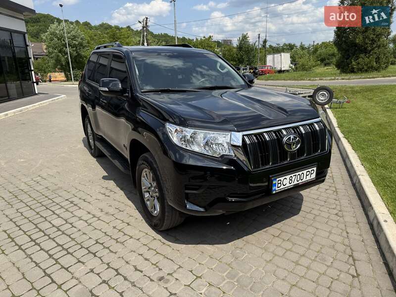 Toyota Land Cruiser Prado 2023