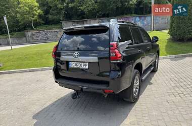 Позашляховик / Кросовер Toyota Land Cruiser Prado 2023 в 