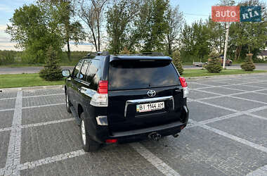 Внедорожник / Кроссовер Toyota Land Cruiser Prado 2010 в 