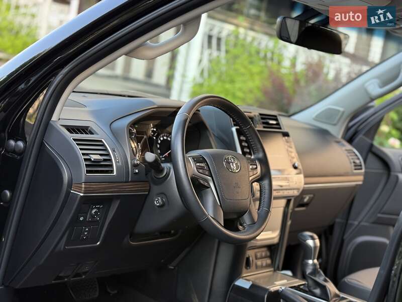 Внедорожник / Кроссовер Toyota Land Cruiser Prado 2021 в Виннице
