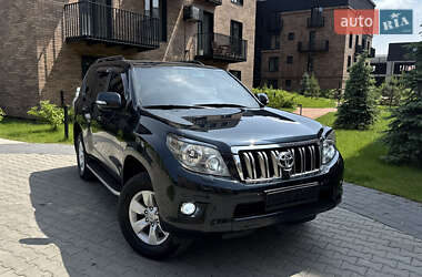 Позашляховик / Кросовер Toyota Land Cruiser Prado 2011 в 