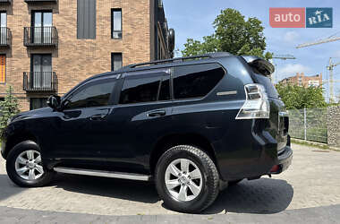Позашляховик / Кросовер Toyota Land Cruiser Prado 2011 в 