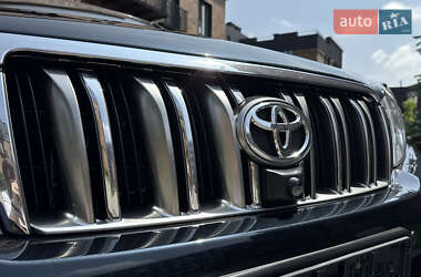 Позашляховик / Кросовер Toyota Land Cruiser Prado 2011 в 