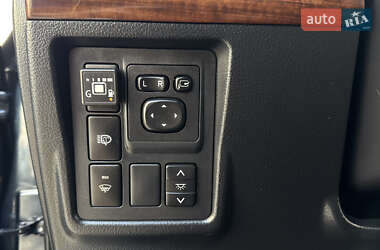 Позашляховик / Кросовер Toyota Land Cruiser Prado 2011 в 