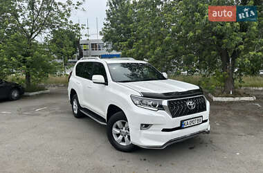 Позашляховик / Кросовер Toyota Land Cruiser Prado 2019 в 