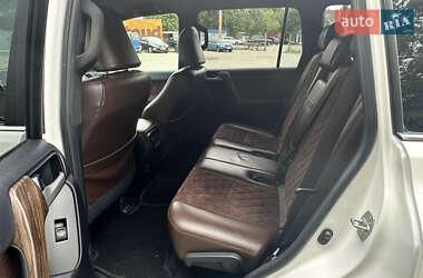 Позашляховик / Кросовер Toyota Land Cruiser Prado 2019 в 