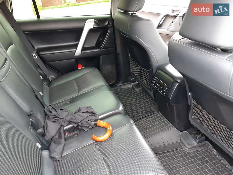 Внедорожник / Кроссовер Toyota Land Cruiser Prado 2017 в Полтаве