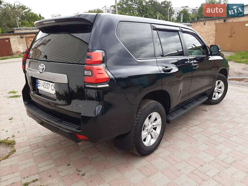 Внедорожник / Кроссовер Toyota Land Cruiser Prado 2017 в Полтаве