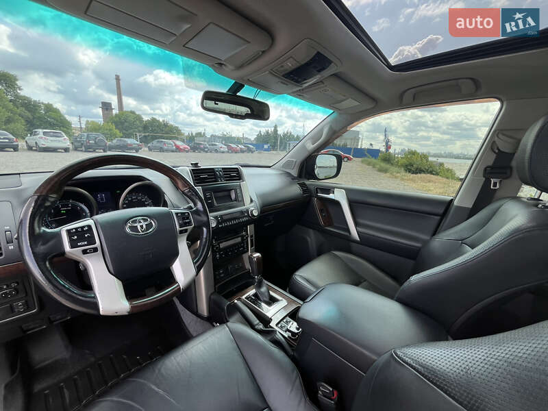 Внедорожник / Кроссовер Toyota Land Cruiser Prado 2010 в Днепре фото 5 Внедорожник / Кроссовер Toyota Land Cruiser Prado 2010 в Днепре