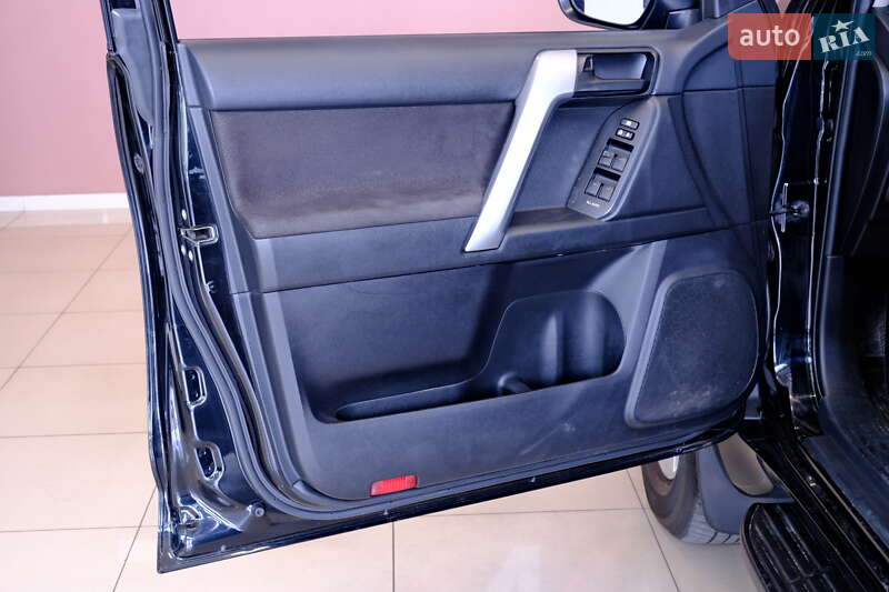 Внедорожник / Кроссовер Toyota Land Cruiser Prado 2017 в Одессе фото 41 Внедорожник / Кроссовер Toyota Land Cruiser Prado 2017 в Одессе