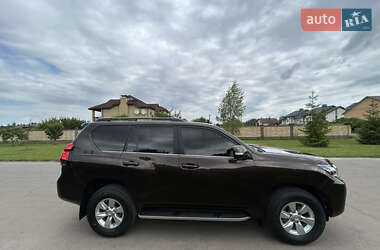 Позашляховик / Кросовер Toyota Land Cruiser Prado 2019 в 