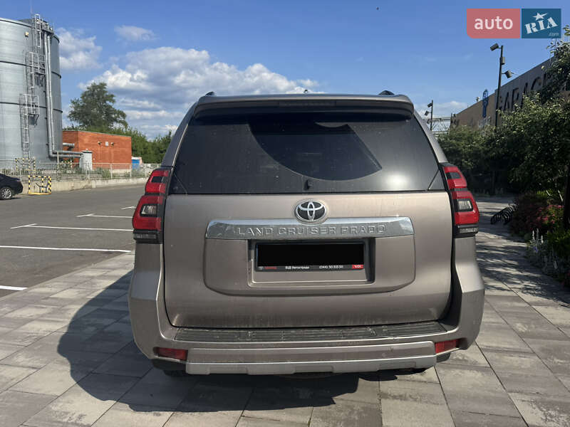 Внедорожник / Кроссовер Toyota Land Cruiser Prado 2019 в Киеве фото 4 Внедорожник / Кроссовер Toyota Land Cruiser Prado 2019 в Киеве