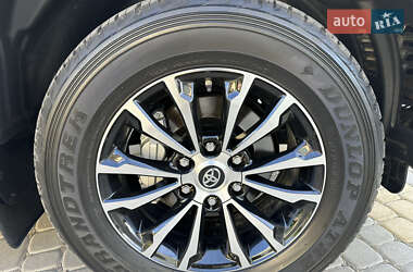 Внедорожник / Кроссовер Toyota Land Cruiser Prado 2020 в 