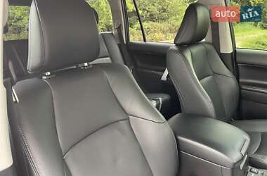 Внедорожник / Кроссовер Toyota Land Cruiser Prado 2020 в 