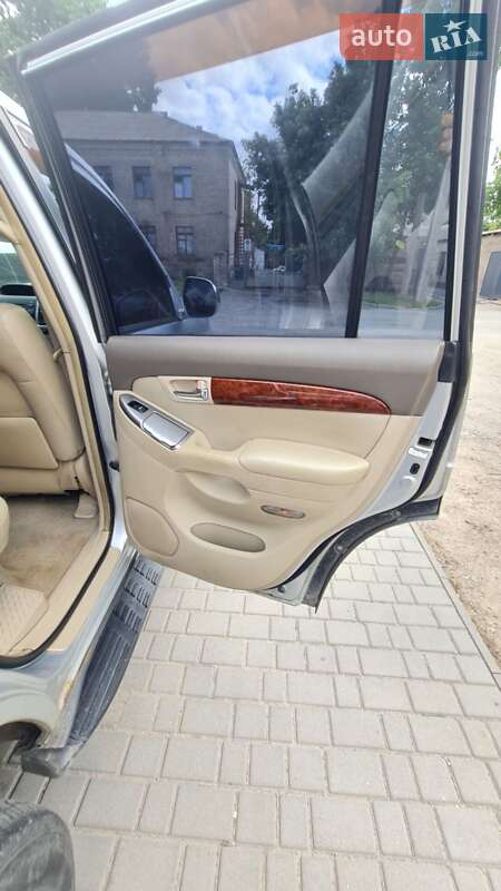 Внедорожник / Кроссовер Toyota Land Cruiser Prado 2004 в Запорожье
