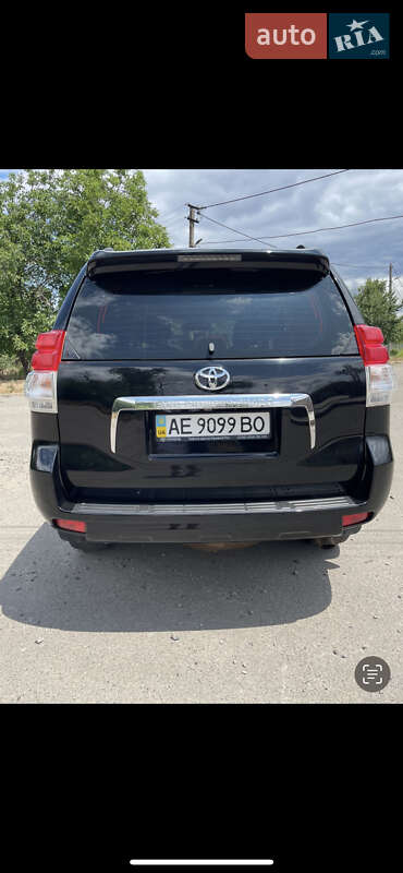Позашляховик / Кросовер Toyota Land Cruiser Prado 2013 в Кривому Розі