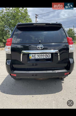 Внедорожник / Кроссовер Toyota Land Cruiser Prado 2013 в 