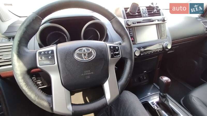 Внедорожник / Кроссовер Toyota Land Cruiser Prado 2017 в Киеве