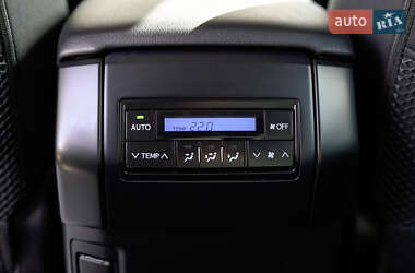 Внедорожник / Кроссовер Toyota Land Cruiser Prado 2022 в 