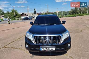 Внедорожник / Кроссовер Toyota Land Cruiser Prado 2017 в 