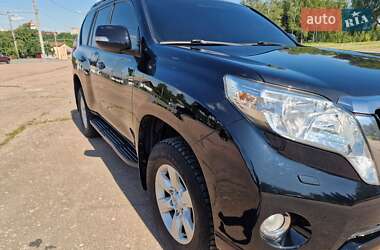 Внедорожник / Кроссовер Toyota Land Cruiser Prado 2017 в 