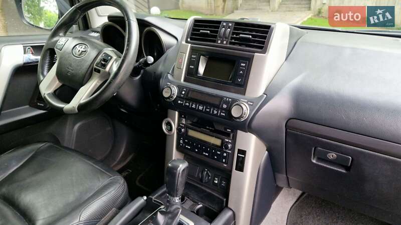 Внедорожник / Кроссовер Toyota Land Cruiser Prado 2010 в Ровно фото 9 Внедорожник / Кроссовер Toyota Land Cruiser Prado 2010 в Ровно