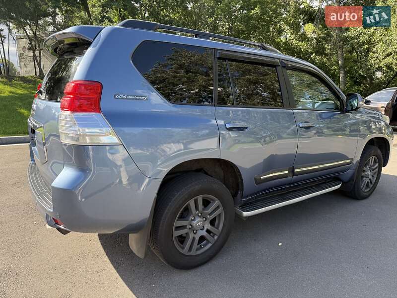 Позашляховик / Кросовер Toyota Land Cruiser Prado 2012 в Києві фото 11 Позашляховик / Кросовер Toyota Land Cruiser Prado 2012 в Києві