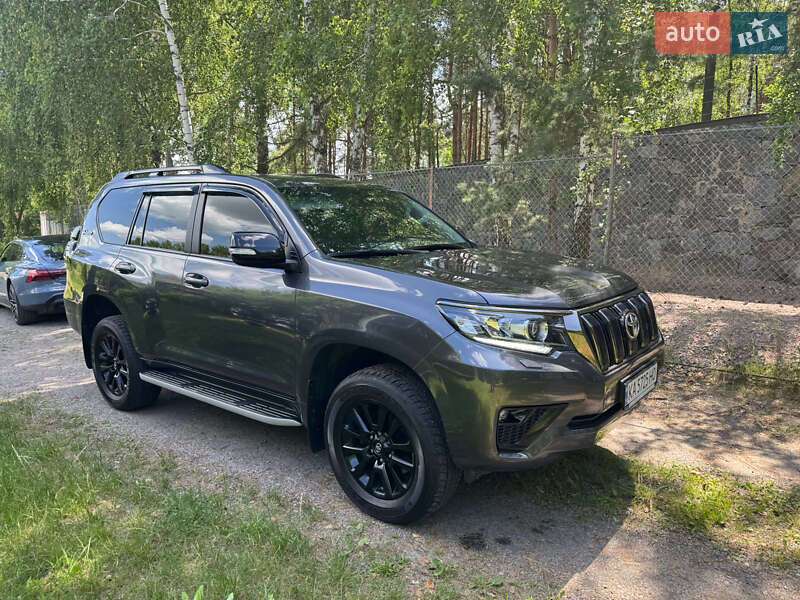 Позашляховик / Кросовер Toyota Land Cruiser Prado 2022 в Києві