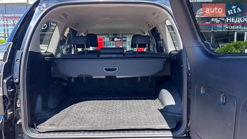 Внедорожник / Кроссовер Toyota Land Cruiser Prado 2016 в Хмельницком