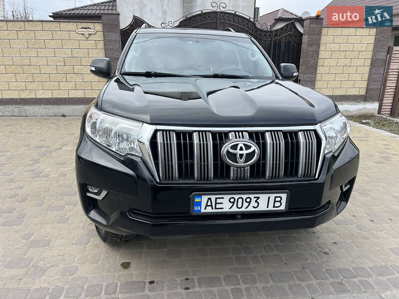 Внедорожник / Кроссовер Toyota Land Cruiser Prado 2019 в Днепре фото 3 Внедорожник / Кроссовер Toyota Land Cruiser Prado 2019 в Днепре