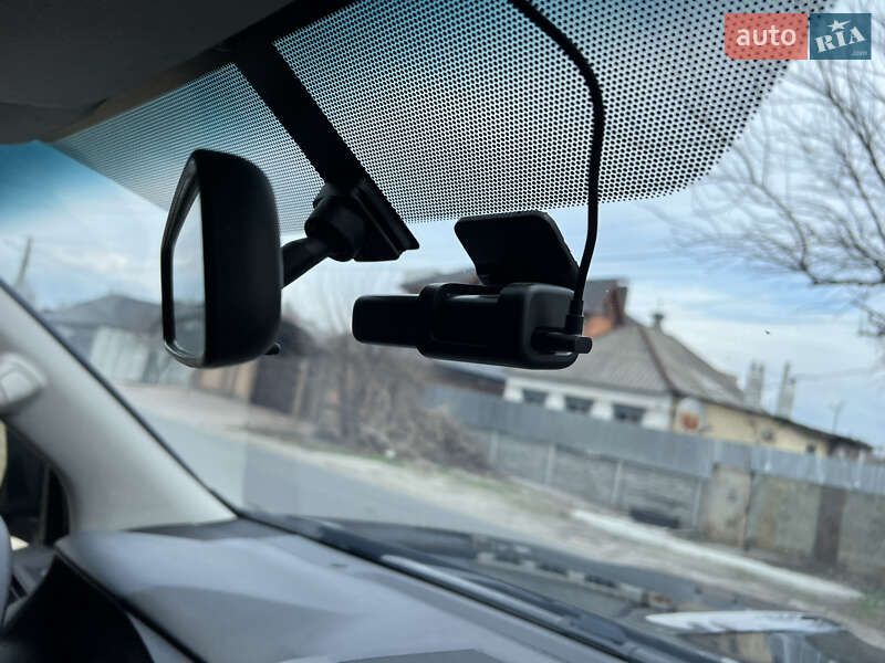 Внедорожник / Кроссовер Toyota Land Cruiser Prado 2019 в Днепре фото 14 Внедорожник / Кроссовер Toyota Land Cruiser Prado 2019 в Днепре