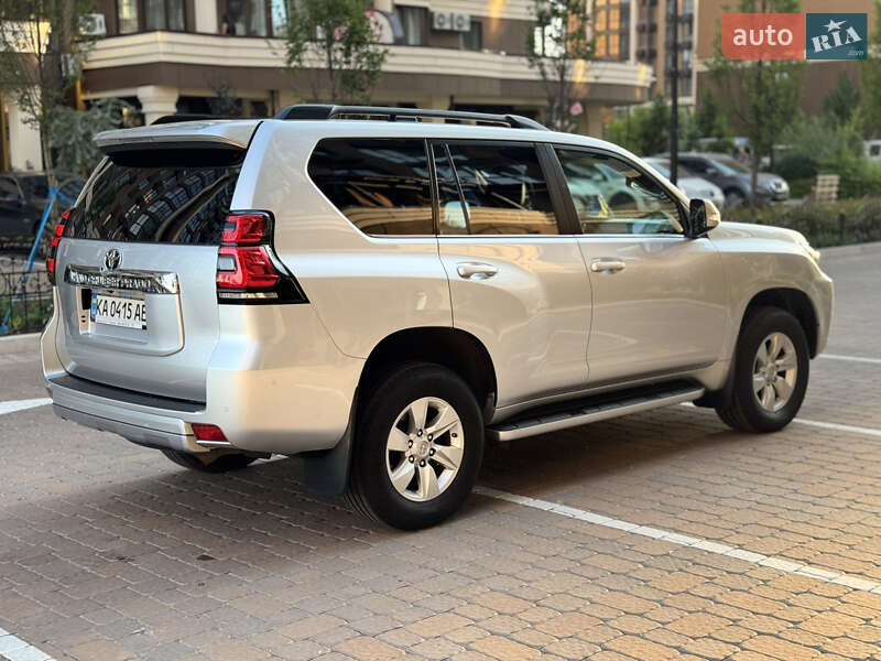 Внедорожник / Кроссовер Toyota Land Cruiser Prado 2019 в Киеве