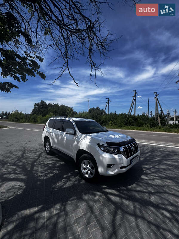 Внедорожник / Кроссовер Toyota Land Cruiser Prado 2022 в Тернополе