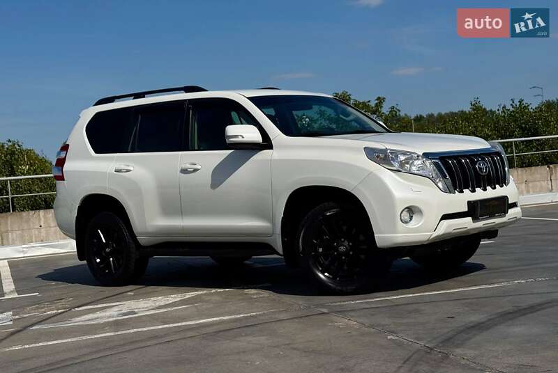 Toyota Land Cruiser Prado 2014