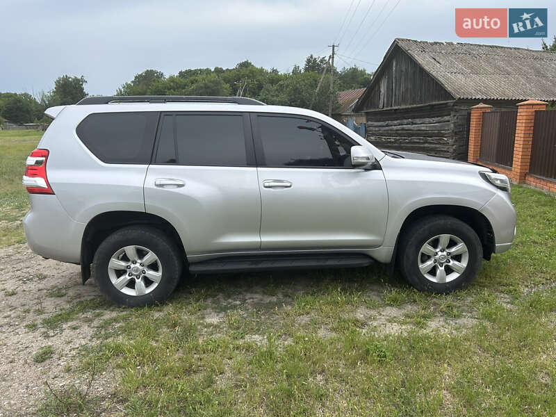 Внедорожник / Кроссовер Toyota Land Cruiser Prado 2015 в Конотопе