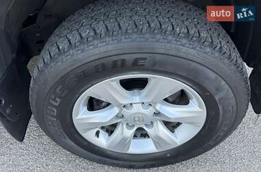 Позашляховик / Кросовер Toyota Land Cruiser Prado 2013 в 