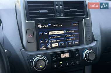 Позашляховик / Кросовер Toyota Land Cruiser Prado 2013 в 