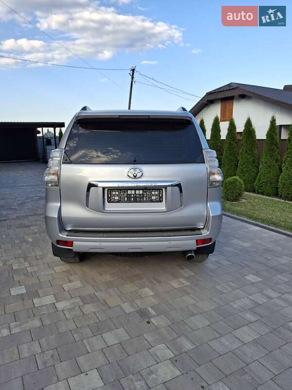 Внедорожник / Кроссовер Toyota Land Cruiser Prado 2013 в Ивано-Франковске