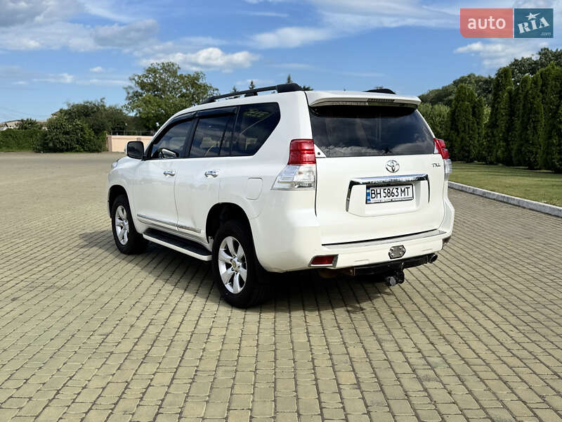 Внедорожник / Кроссовер Toyota Land Cruiser Prado 2010 в Одессе