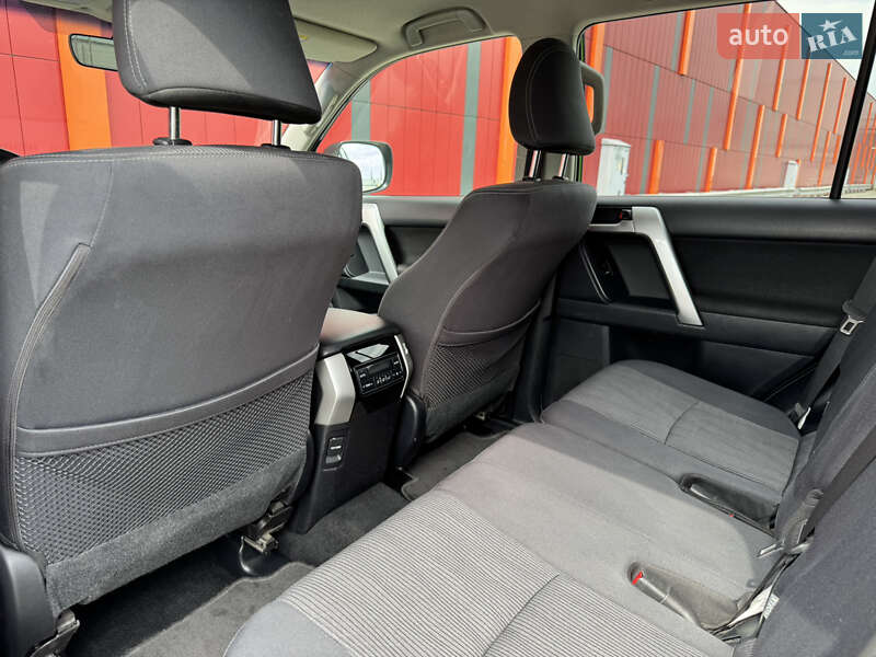 Внедорожник / Кроссовер Toyota Land Cruiser Prado 2021 в Киеве