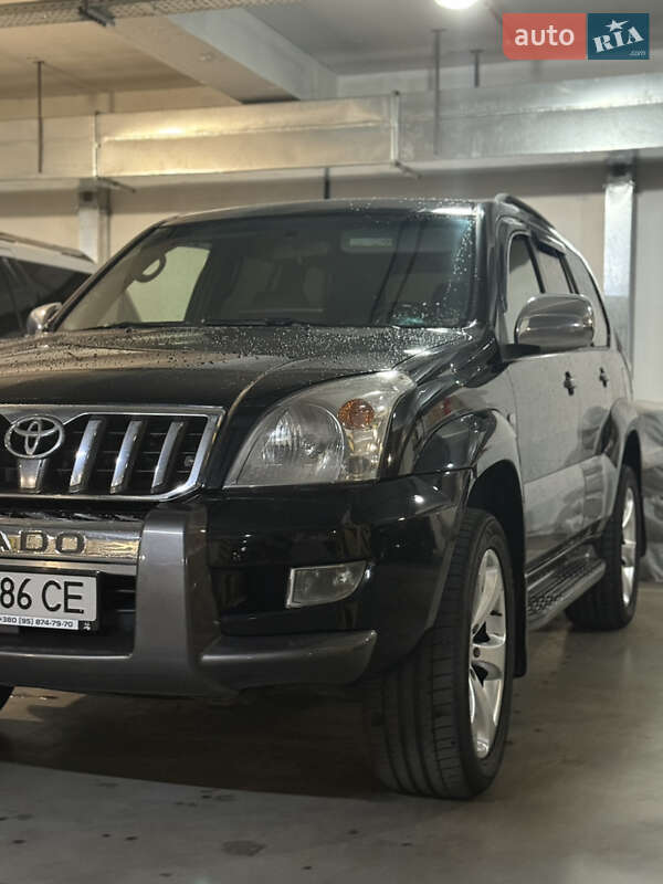 Toyota Land Cruiser Prado 2005